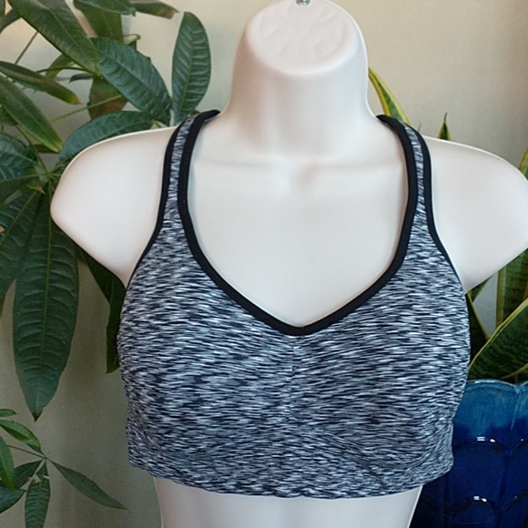 lululemon athletica Other - Lululemon Mesh Racer Back Sports Bra Size 6 or S